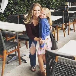 Meet your Posher, Courtney